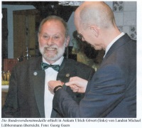 Landrat Dr. Lübbersmann überreicht die Bundesverdienstmedaille